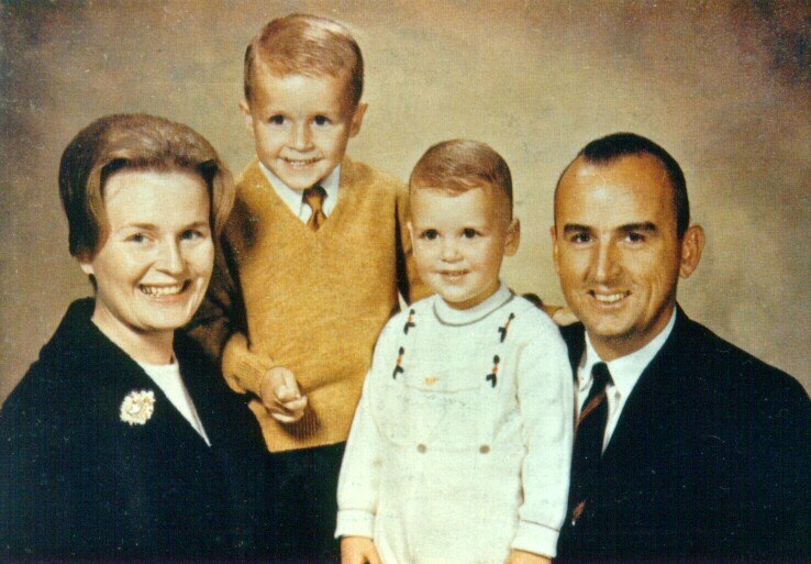 Billy Paul en Loyce met hun zoontjes Paul en David.